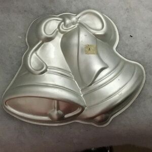Vintage 1979 Wilton double bell cake pan for Christmas, wedding or anniversary